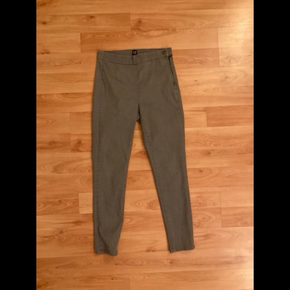 EUC GAP Grey Gray True Skinny Regular Jeans 4R. A1 - Picture 1 of 8